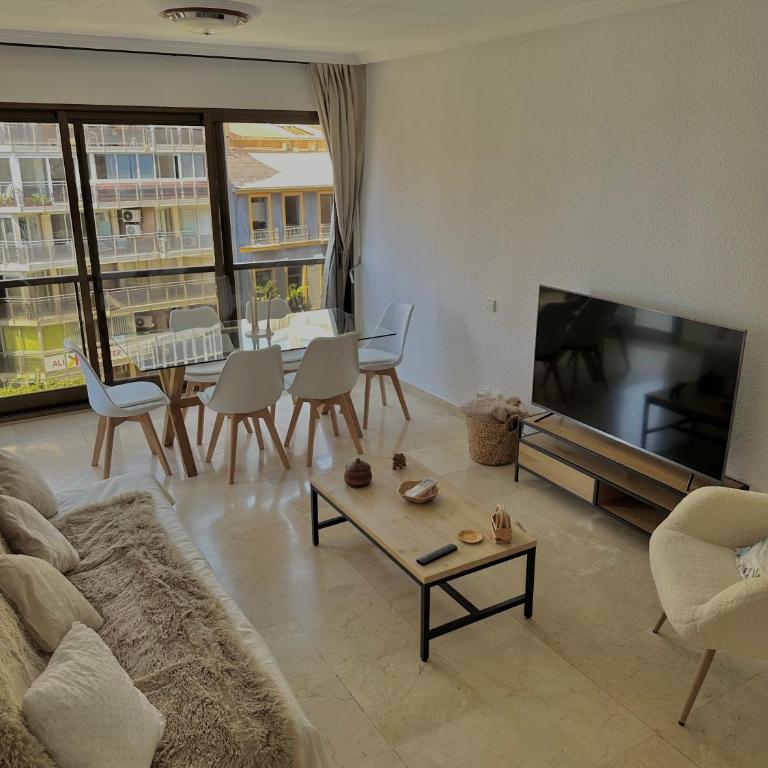 Piso en el corazón de Alicante con ubicación única - Two-Bedroom Apartment with City View - 1