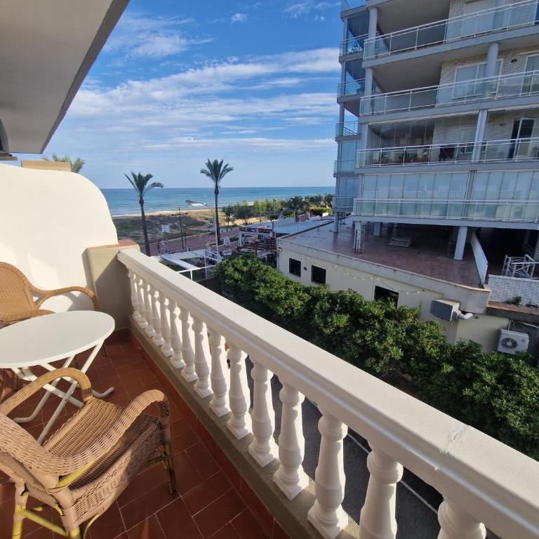 Hotel Bodegón de Peñíscola - Habitación Doble Superior con vistas laterales al mar - 3