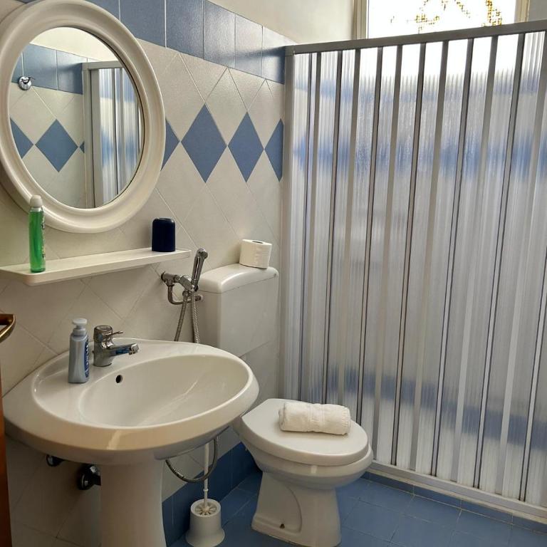 Case La Spiaggia - Two-Bedroom Apartment with Sea View - 34