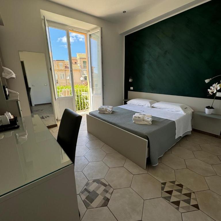 Don Ugo Luxury Rooms - Superior Queen Room - 4