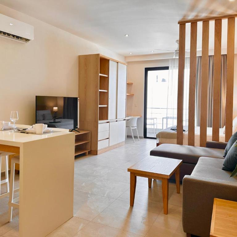 Levitat Hunah - Apartment with Balcony - 33