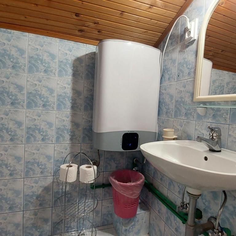 Guesthouse Mixe - Double Room with Private Bathroom - 3
