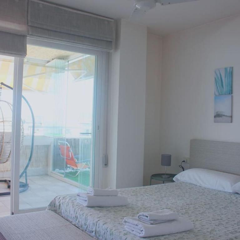 Oasis Apartment 100 meters from Beach with Private Parking - Two-Bedroom Apartment - 14