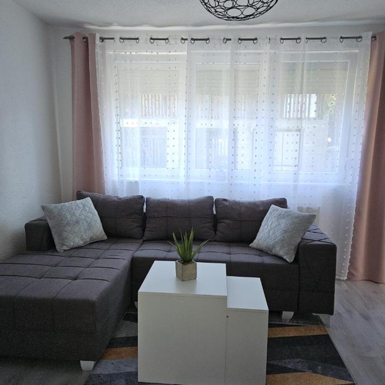 Apartman Aladin - Two-Bedroom Apartment - 9