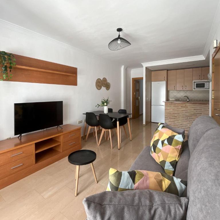 Apartamentos Las Mercedes - Two-Bedroom Standard Apartment - 14