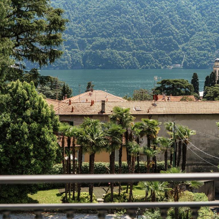 Hotel Ristorante La Vignetta Cernobbio - Camera Matrimoniale con Vista Lago - 5