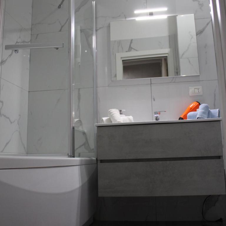 I 7 MARI home - Appartamento con 2 Camere da Letto - 17