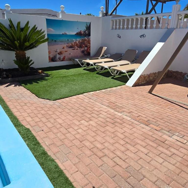 2 bedrooms - quiet location - pool - Adults only - Apartamento de 2 dormitorios con balcón y terraza - 3