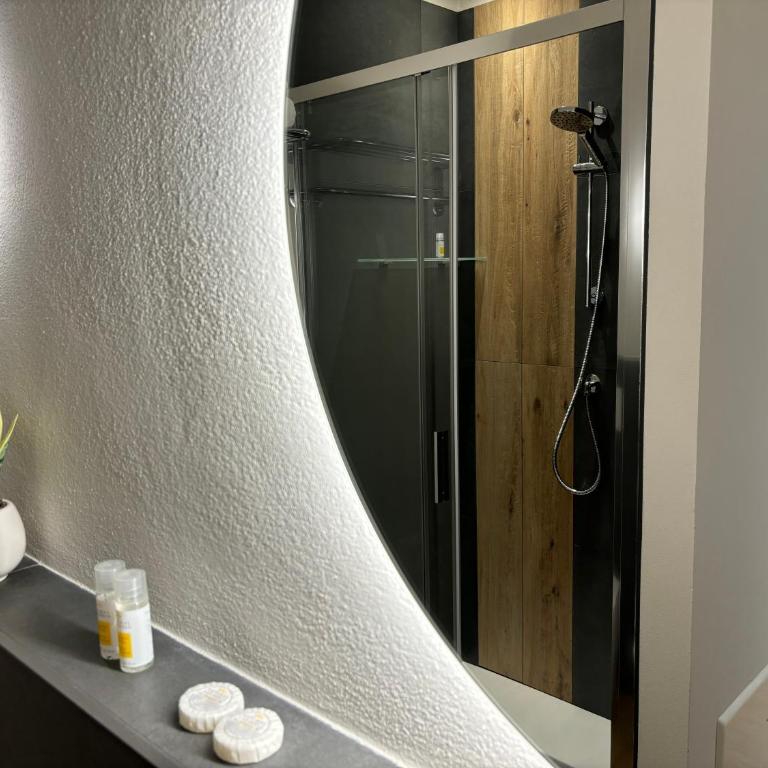 Robely rooms - Camera Deluxe (2 Adulti + 1 Bambino) - 1
