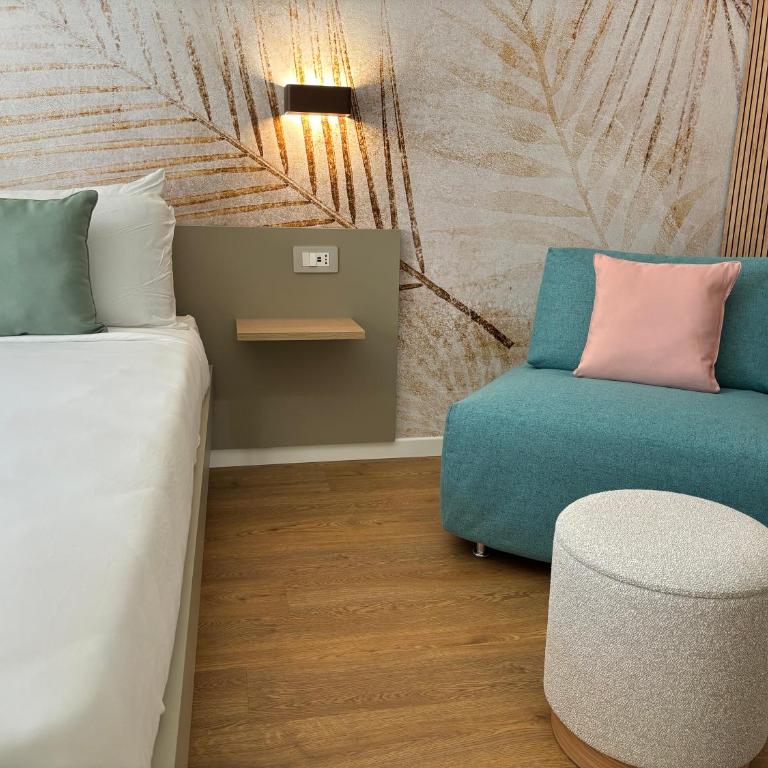 Robely rooms - Camera Matrimoniale con Balcone (2 Adulti + 1 Bambino) - 16