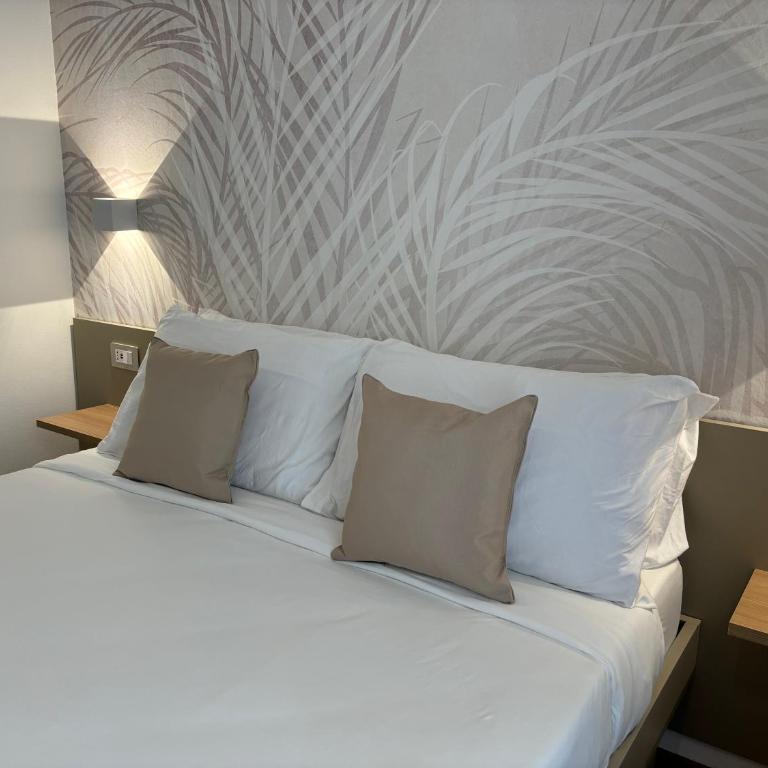 Robely rooms - Camera Matrimoniale con Bagno Privato - 22