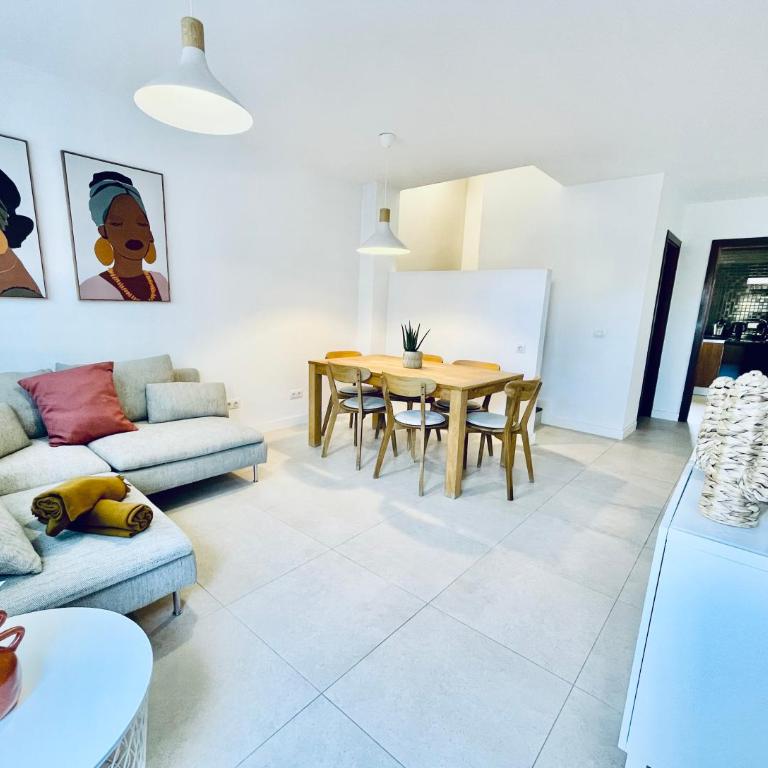 3BDR + 2BATH Comfy House El Medano - Apartamento de 3 dormitorios - 1
