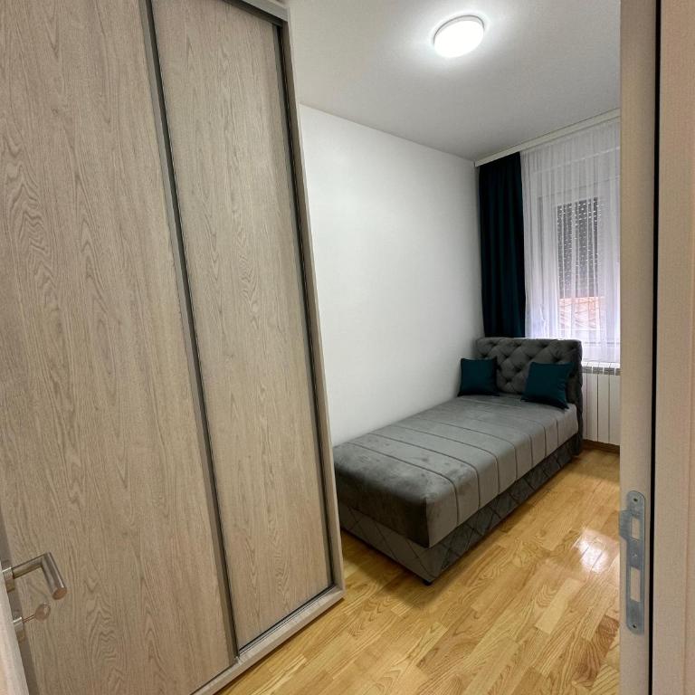 Stan sa 3 spavaće sobe - Three-Bedroom Apartment - 9