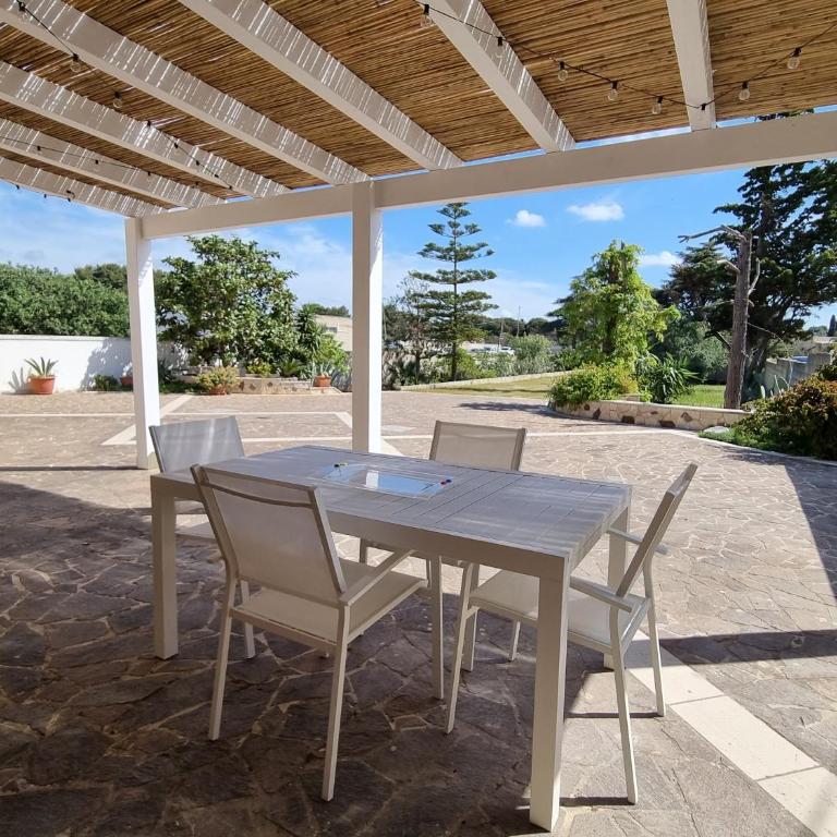 Porto Cesareo Garden Villas - Two-Bedroom House - 4