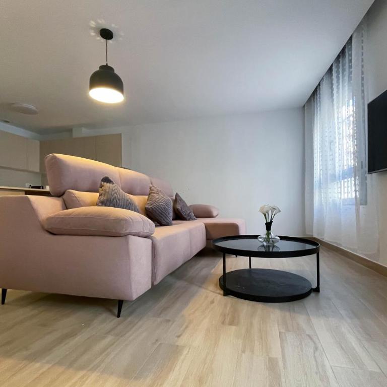 Apartamento Nuevo en Fuengirola - Apartamento - 26