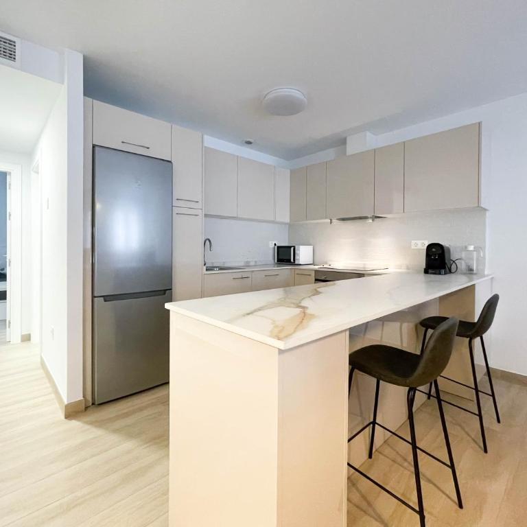 Apartamento Nuevo en Fuengirola - Apartamento - 29