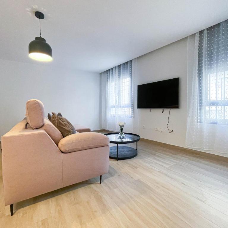 Apartamento Nuevo en Fuengirola - Apartamento - 2