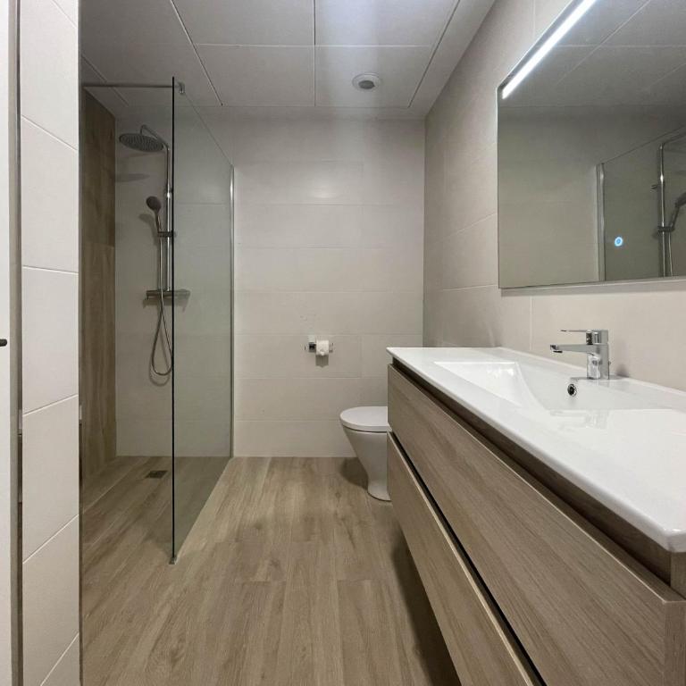 Apartamento Nuevo en Fuengirola - Apartamento - 5