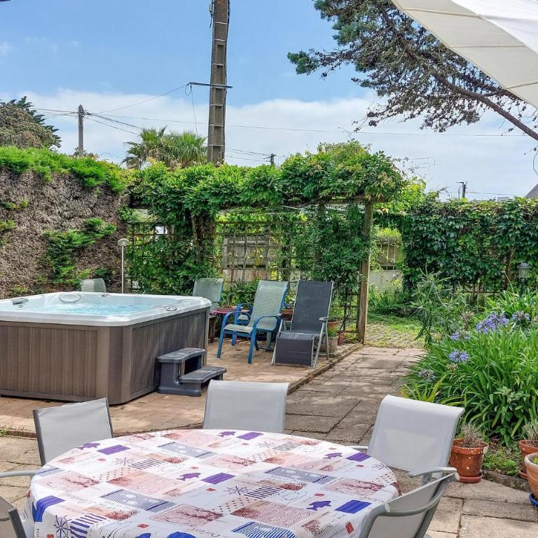 Maison De 4 Chambres Acceptant Les Animaux Domestiques À Quiberon - Maison de Vacances 4 Chambres - 5