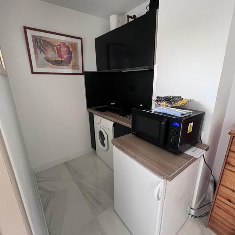 Studio en résidence avec parking - Estudio con balcón - 6