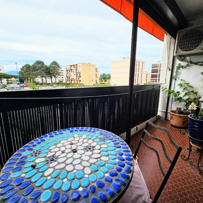 Saint-Cyprien : T2 avec Terrasse, Clim et Parking, Près de la Plage - FR-1-309-470 - Apartment - 1