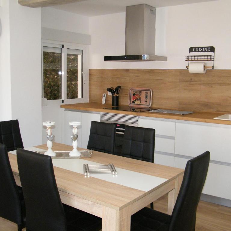 Playa de Gandía, apartamento renovado en primera línea con terraza, aire acondicionado y parking - ES-314-22 - Apartamento - 3