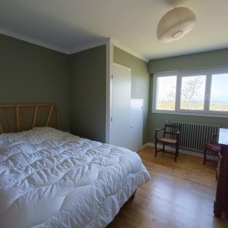 Maison à Perros-Guirec avec Jardin, Terrasse, Parking et Animaux Acceptés - FR-1-368-427 - Vacation Home - 4