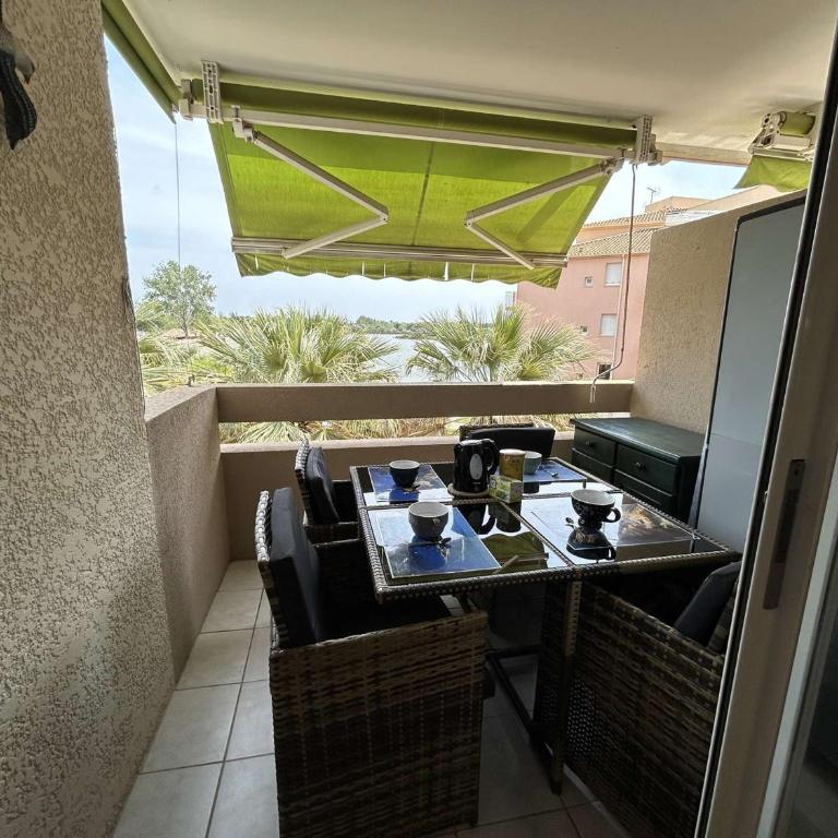 Appt 2P 6 pers avec piscine et parking à Port Camargue - FR-1-250-288 - Appartamento - 3