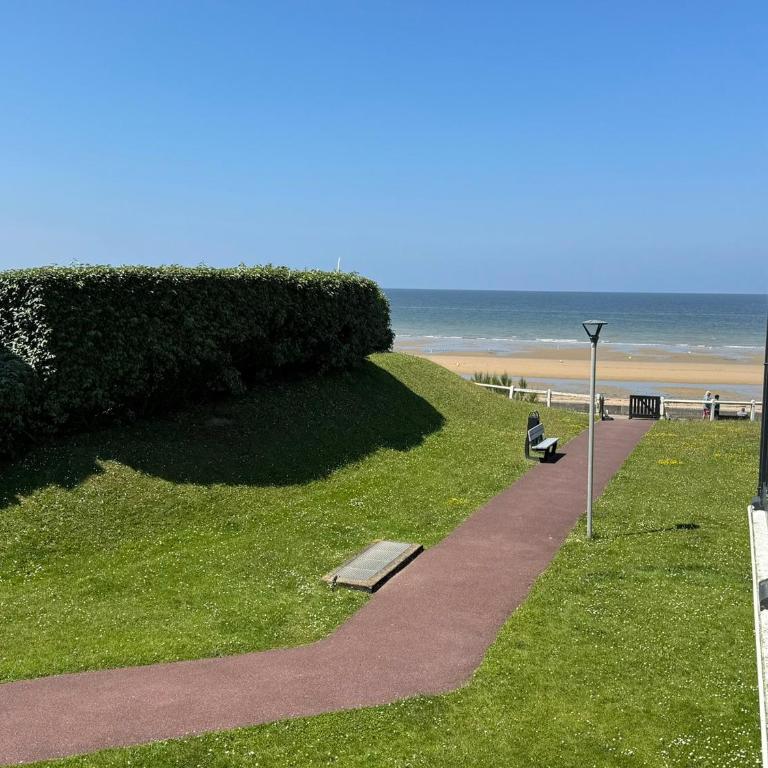 Cabourg: Bel appartement 3 pièces vue mer, 2 balcons, animaux admis - FR-1-487-370 - Appartamento - 9