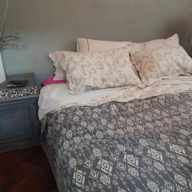 Muy Linda casa a 1 cuadra de terminal de Omnibus - Casa con 1 dormitorio - 1