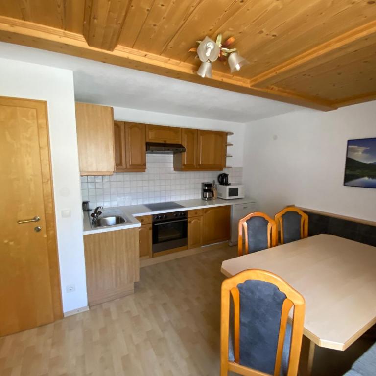 Apart Arera - Apartment mit Balkon - 16