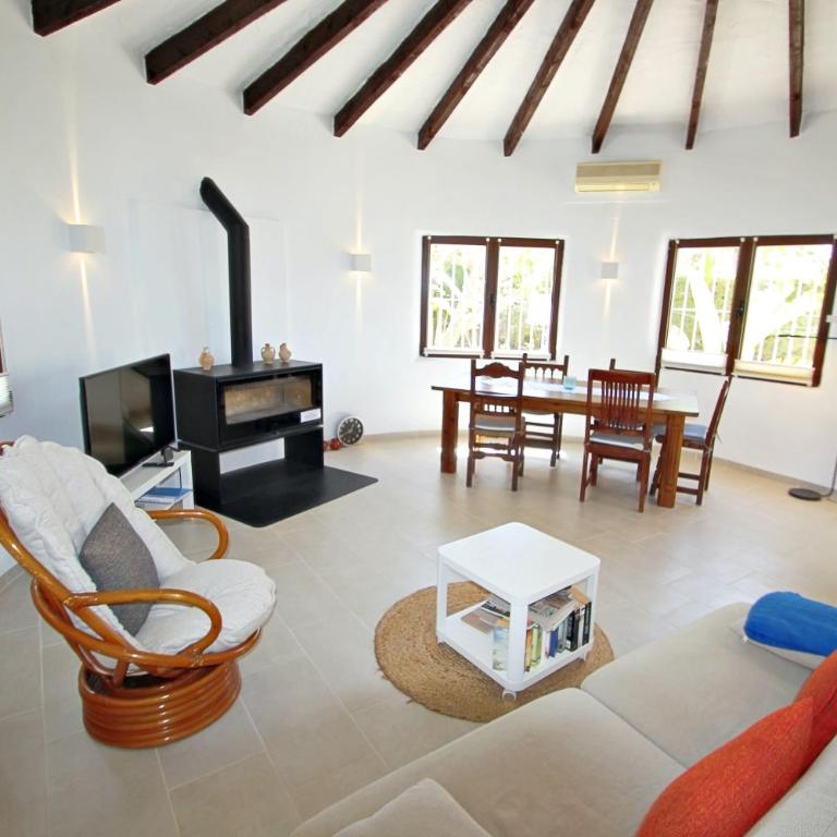 Mimosa - pretty holiday property with private pool in Moraira - Villa with Private Pool - 17