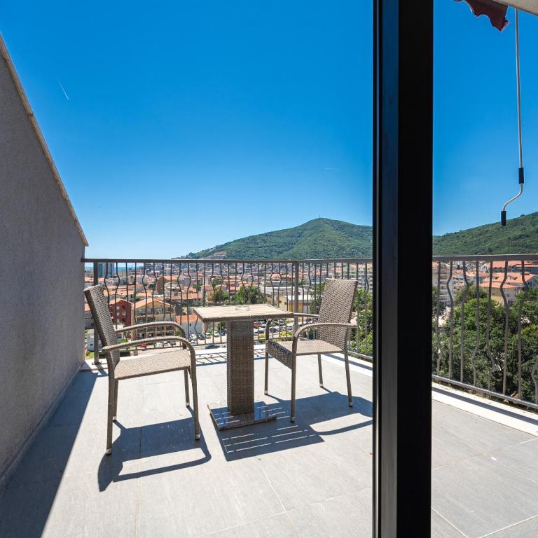 Rooftop Apartments & Rooms - Deluxe Double Room with Balcony and Sea View - 8