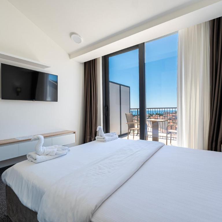Rooftop Apartments & Rooms - Deluxe Double Room with Balcony and Sea View - 3