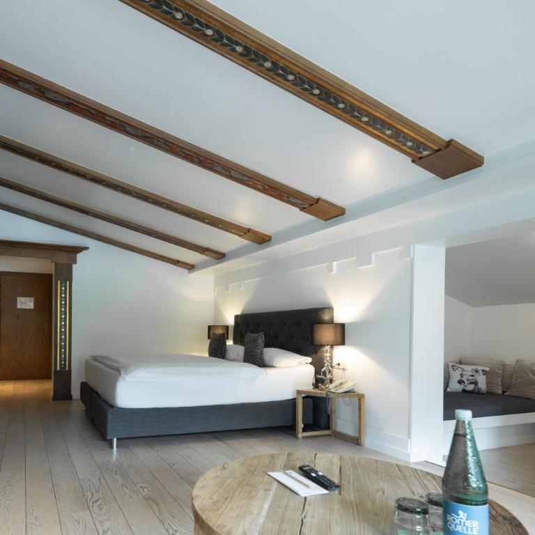 Q! Hotel Maria Theresia - Hahnenkamm Doppelzimmer mit Balkon - 3