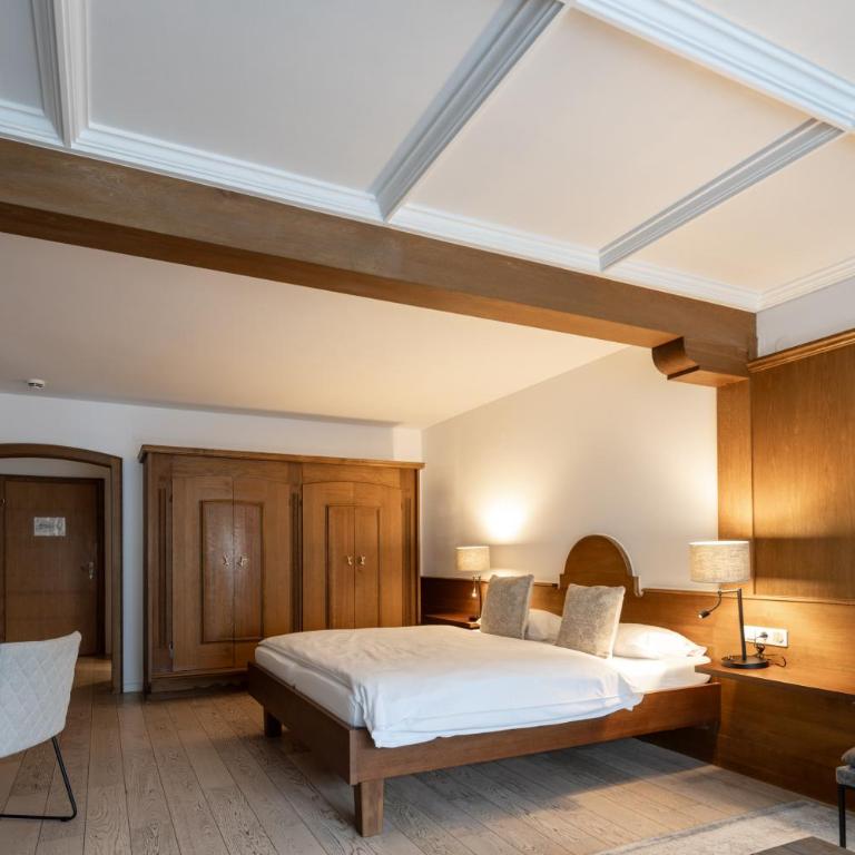 Q! Hotel Maria Theresia - Hahnenkamm Doppelzimmer mit Balkon - 7