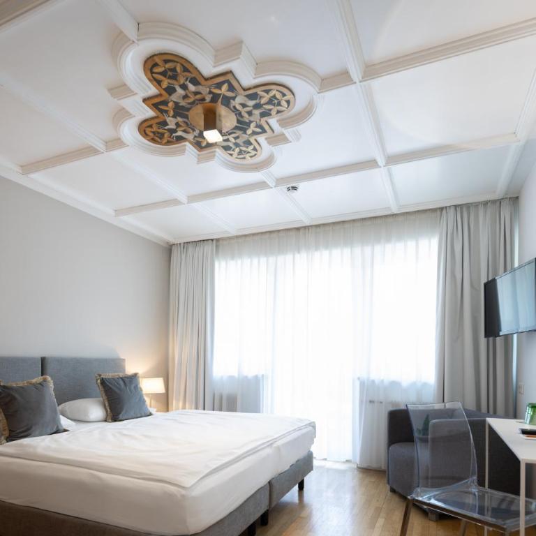 Q! Hotel Maria Theresia - Doppelzimmer mit Balkon - 1