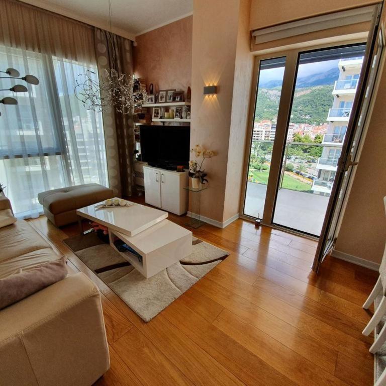 Luxury 3 bedroom flat in Tre canne hotel next to the beach - Apartman sa 3 Spavaće Sobe - 6