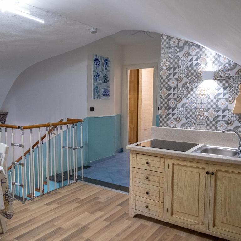 Real Domus - Appartamento con 2 Camere da Letto - 8
