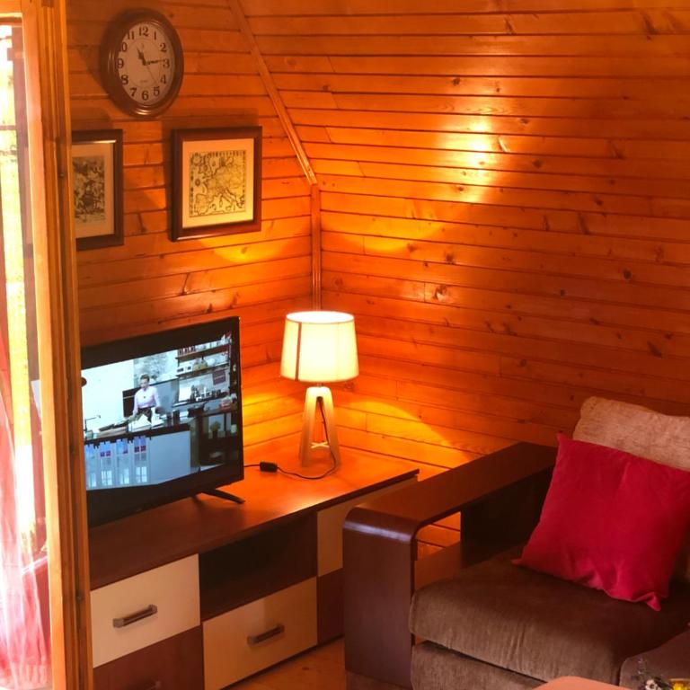 Lulu Cottage - Two-Bedroom House - 30