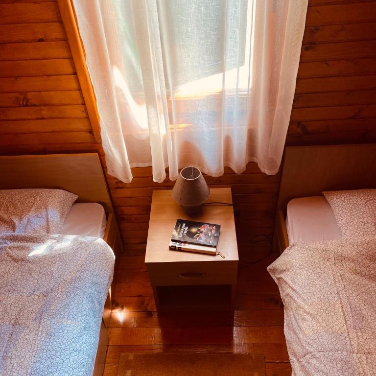 Lulu Cottage - Two-Bedroom House - 19