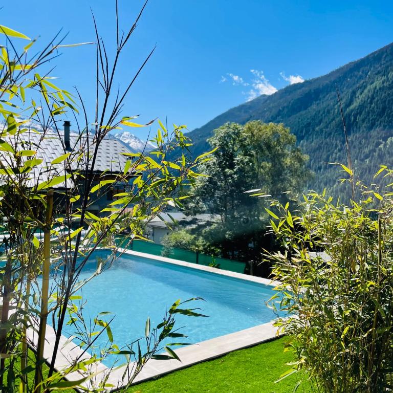 Appartement situé en rez de jardin avec piscine privée en été - Two-Bedroom Apartment - 7