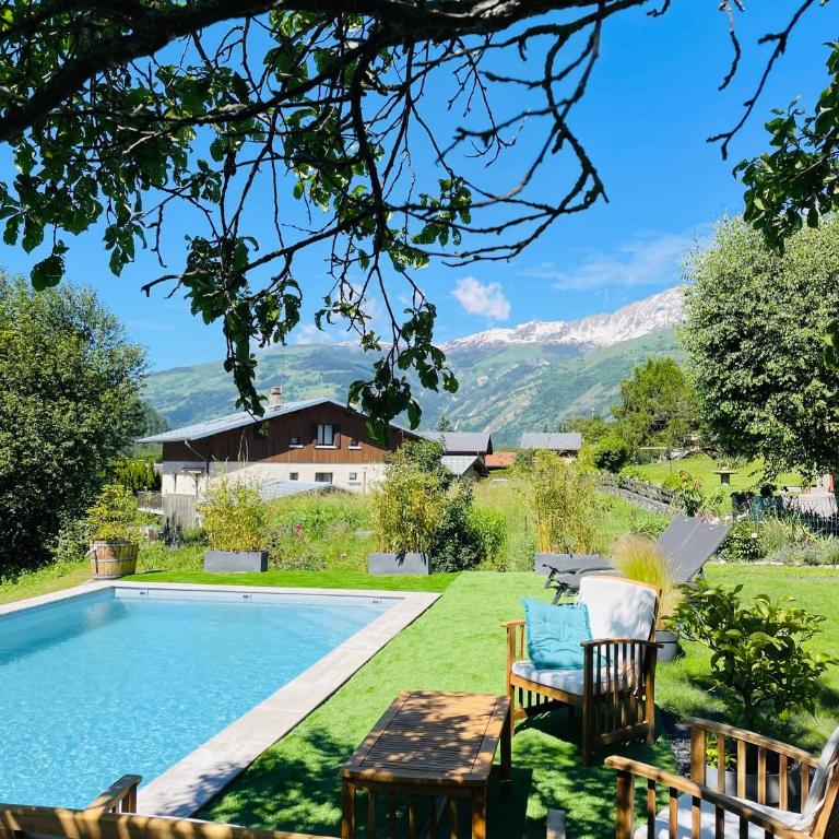 Appartement situé en rez de jardin avec piscine privée en été - Two-Bedroom Apartment - 8