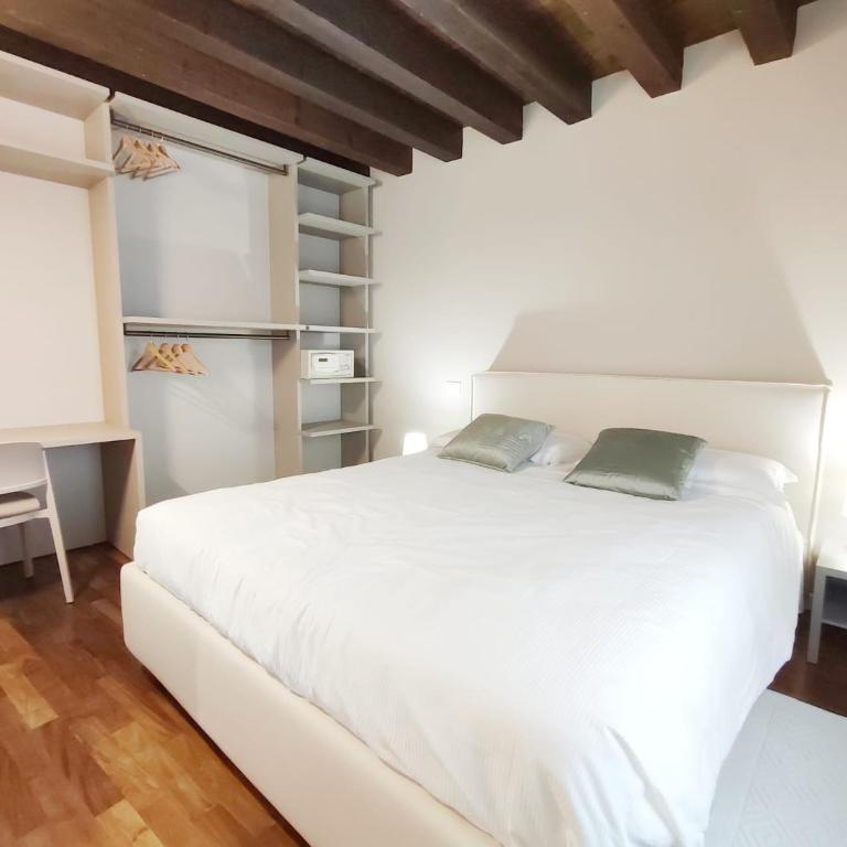 CA' DEI BURANELLI - CENTRO CITTA' - Appartement 1 Chambre Deluxe - Vue sur Ville - 17