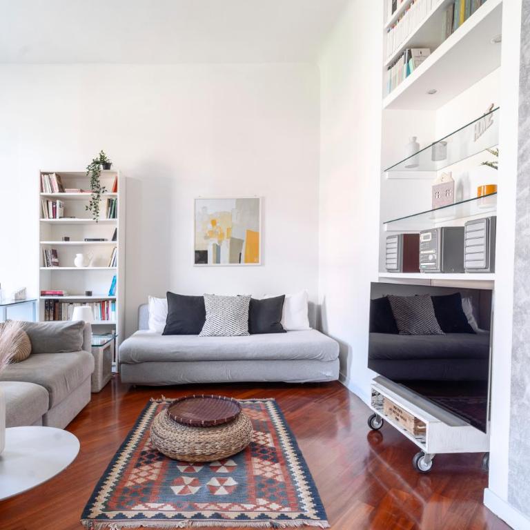 Roomy Central Flat with Garage - Porta Romana - Appartamento con 1 Camera da Letto - 8