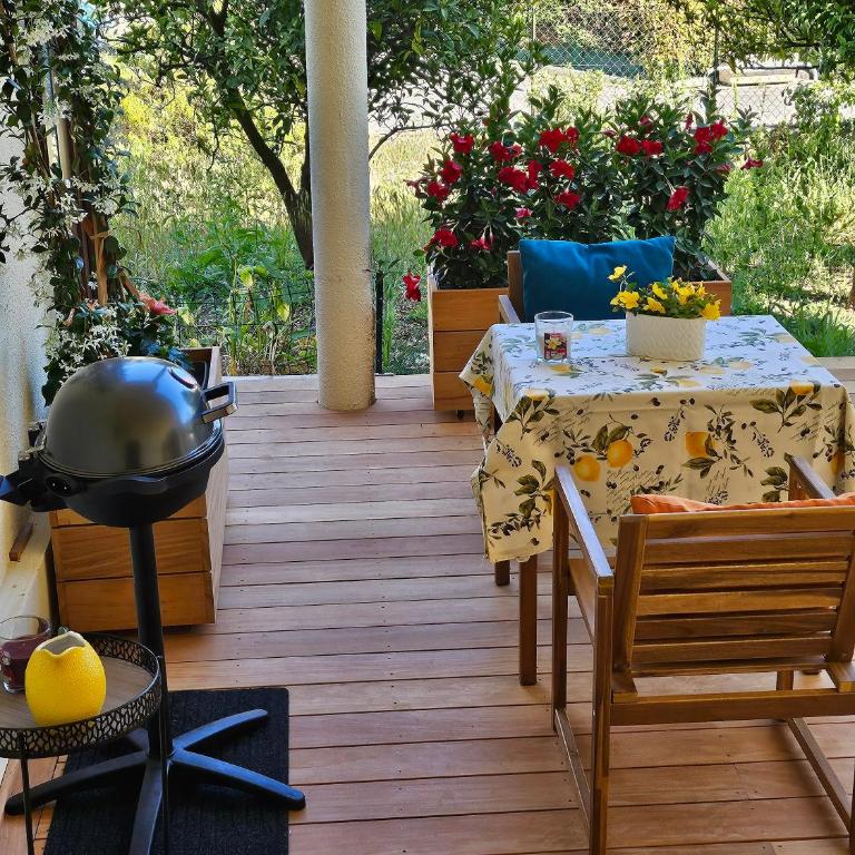 Charmant studio près de la plage avec jacuzzi et terrasse privative - Apartamento de 1 dormitorio - 6