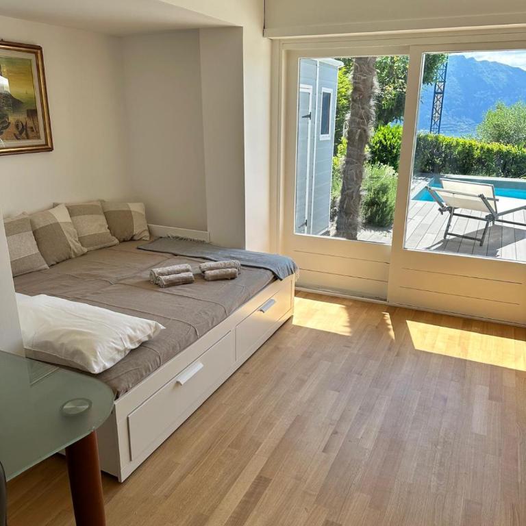 Villa Martino pool and lake view - Villa con 2 Camere da Letto - 11