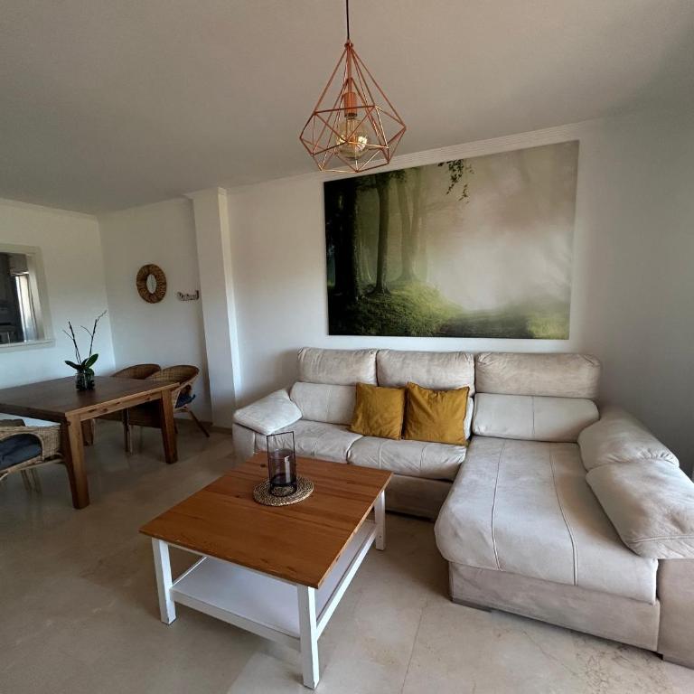 Paraíso del Sol - Two-Bedroom Apartment - 9