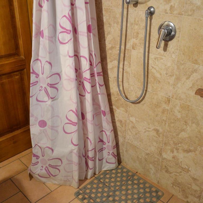 Podere La Damesca - Agriturismo "La Fraschetta" - Camera Tripla con Accesso Disabili - 2