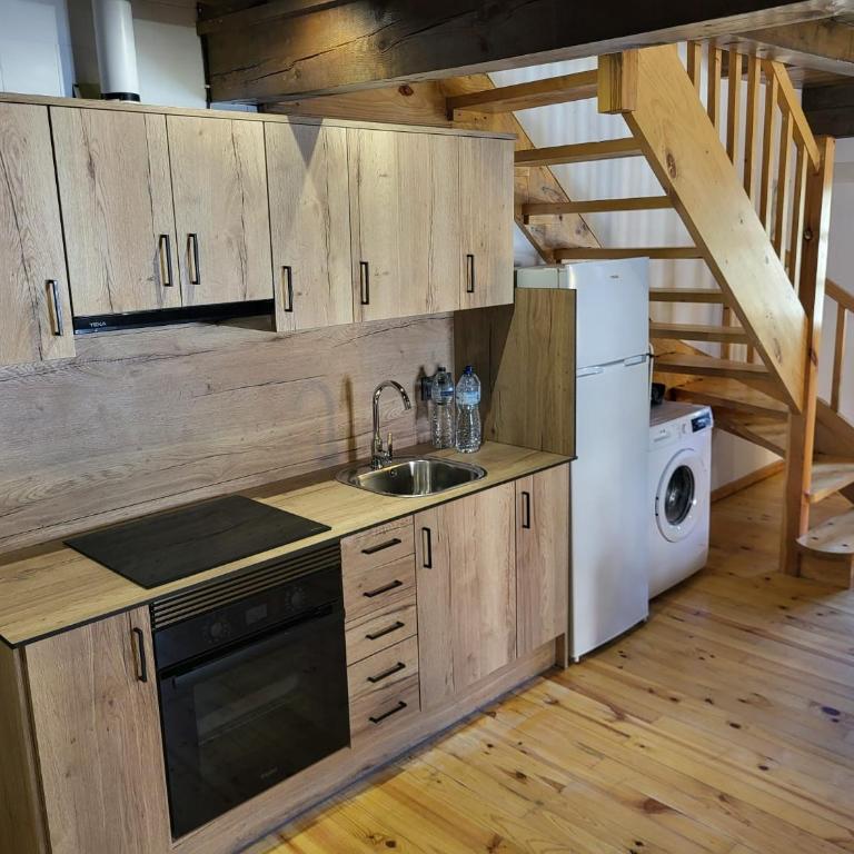 Explora Pirineos Arán - Apartamento Deluxe de 2 dormitorios con vistas al jardín - 2